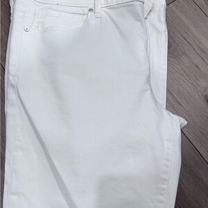 White Jeggings — Stretchy Comfort Slim Fit , 1969 maker, size 31s, legging Jean